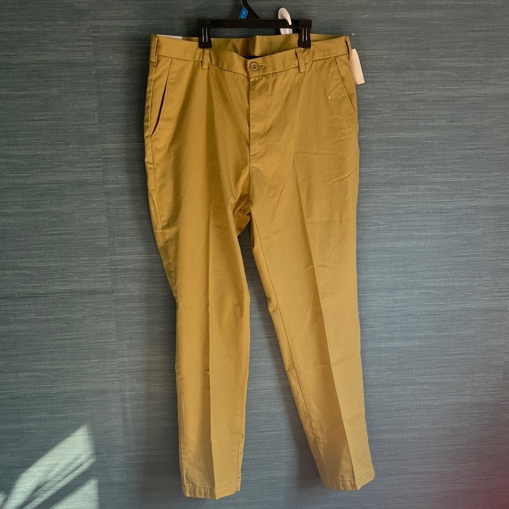 Izod Men's Khaki Chinos